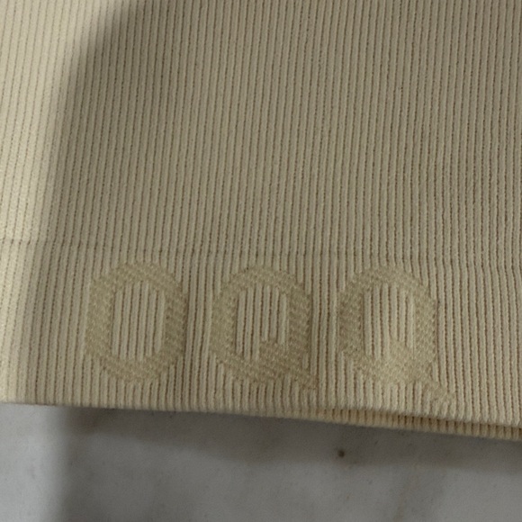 A set of Cream and Brown Crop Tops - Picture 5 of 5